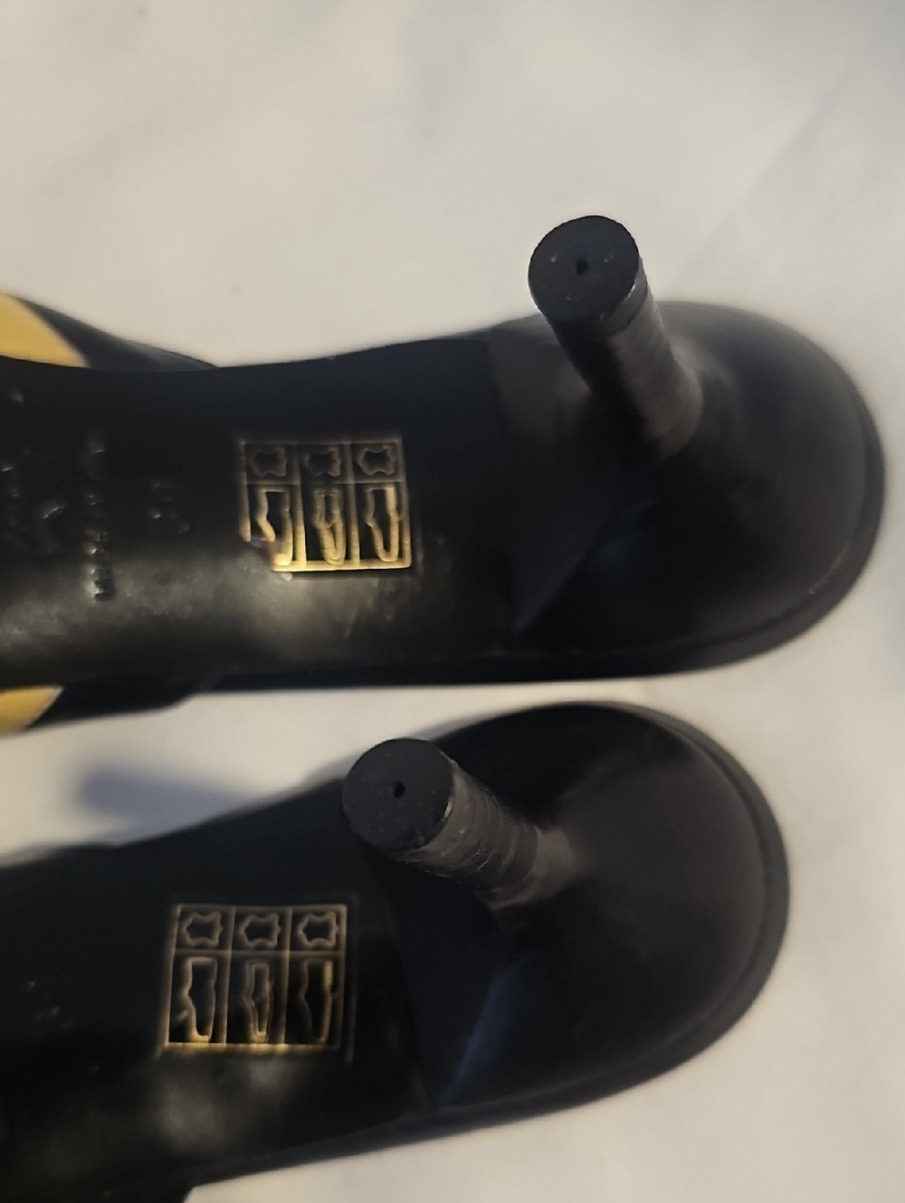 MaxMara Mules Heel - Picture 8 of 9